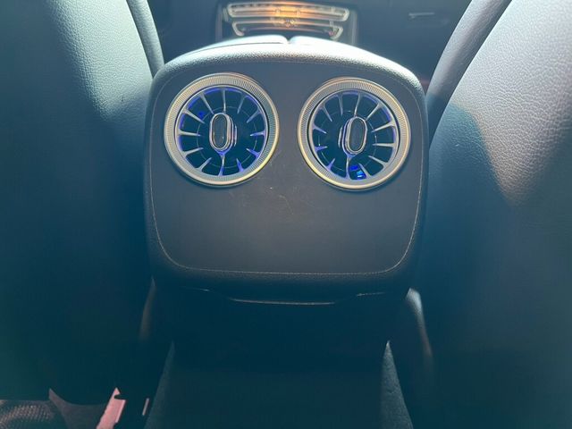 M-BENZ賓士 E200  第11張相片