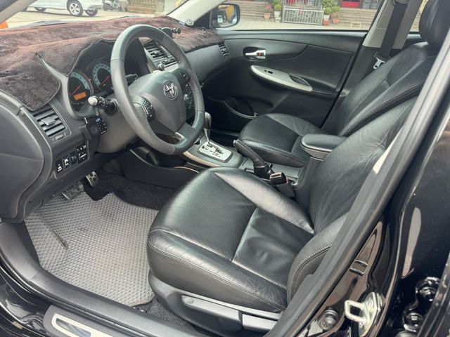TOYOTA豐田 ALTIS  第4張相片