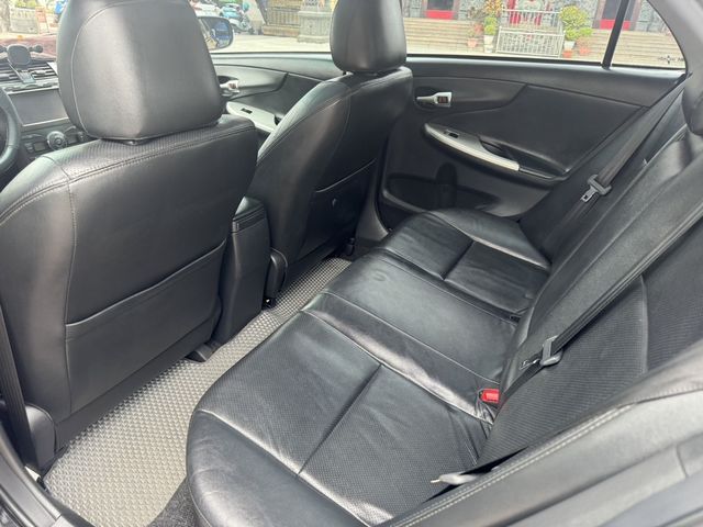 TOYOTA豐田 ALTIS  第5張相片