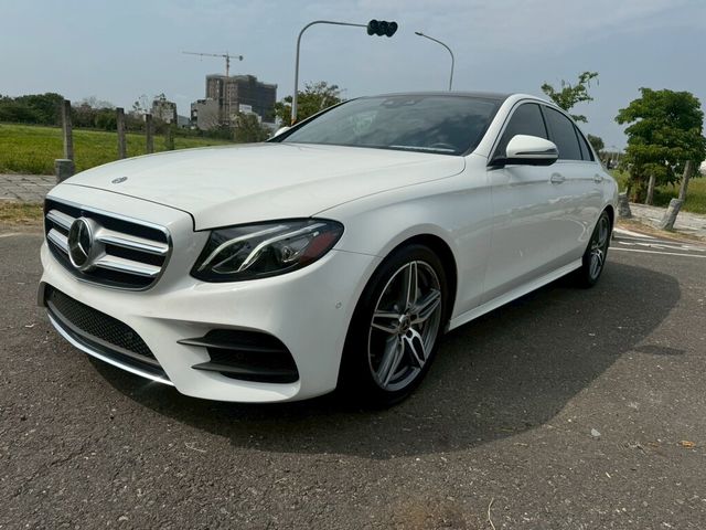 M-BENZ賓士 E300  第2張相片