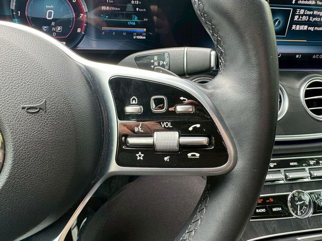 M-BENZ賓士 E300  第9張相片