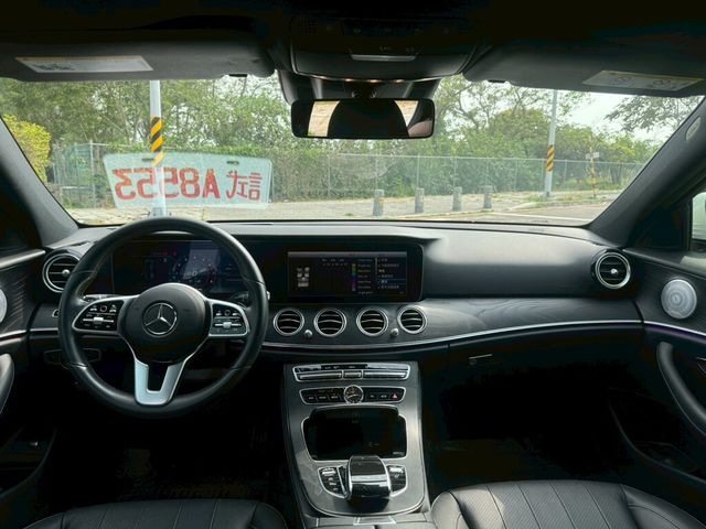M-BENZ賓士 E300  第12張相片