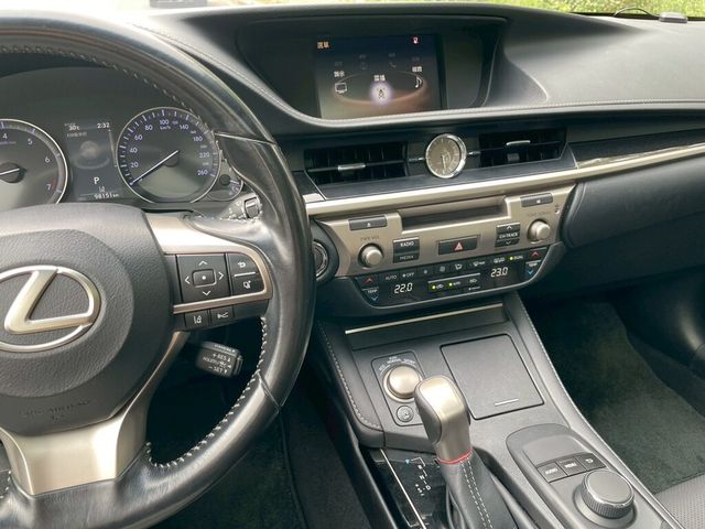 LEXUS凌志 ES200  第14張相片