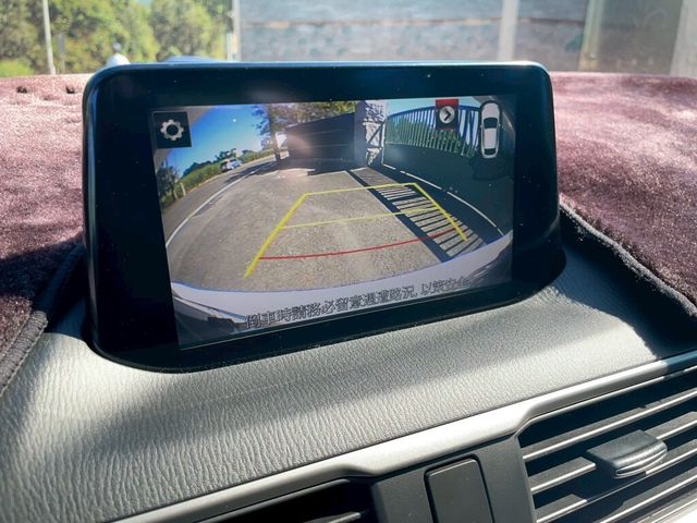 MAZDA馬自達 MAZDA 3  第10張相片