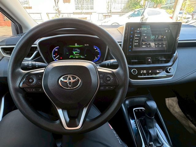 TOYOTA豐田 COROLLA ALTIS HYBRID  第12張相片
