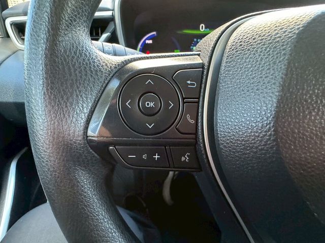 TOYOTA豐田 COROLLA ALTIS HYBRID  第13張相片