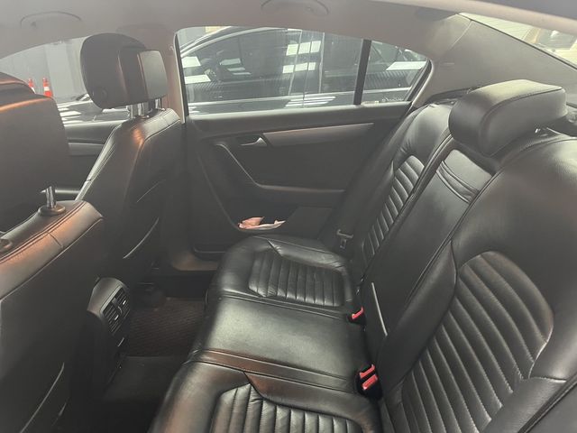 VOLKSWAGEN福斯 PASSAT  第4張相片