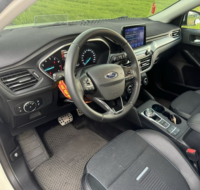 FORD福特 FOCUS ACTIVE  第5張相片