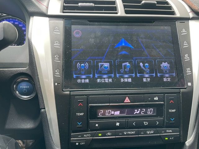 TOYOTA豐田 CAMRY HYBRID  第14張相片