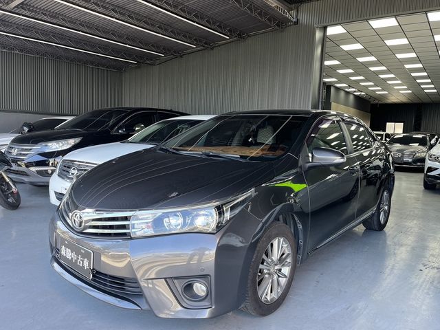 TOYOTA豐田 ALTIS  第2張相片