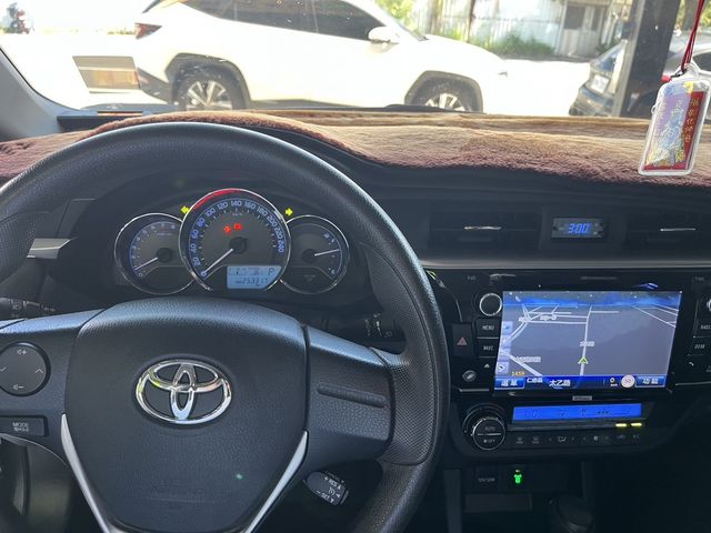 TOYOTA豐田 ALTIS  第4張相片