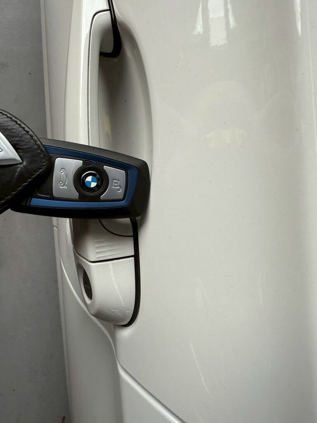 BMW寶馬 320I M SPORT  第16張相片