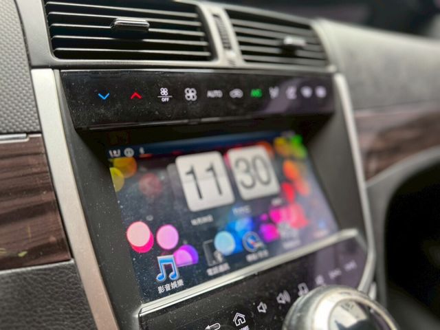 LUXGEN納智捷 M7 TURBO  第13張相片