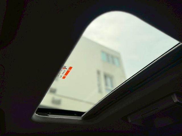 LUXGEN納智捷 M7 TURBO  第14張相片