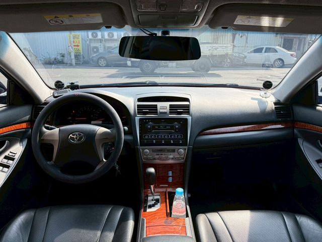 TOYOTA豐田 CAMRY  第9張相片