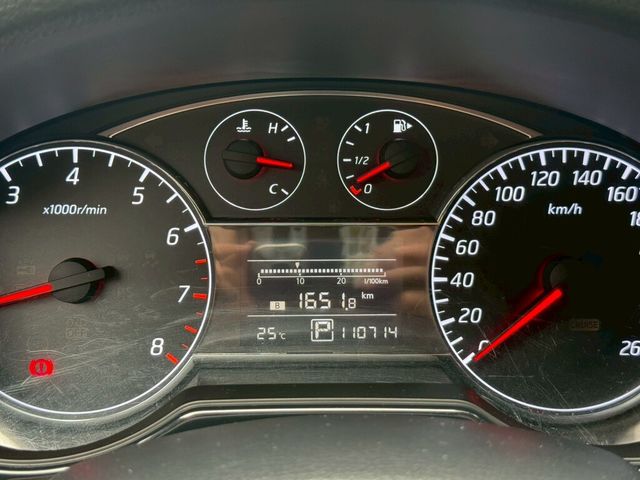 NISSAN日產 TIIDA  第14張相片