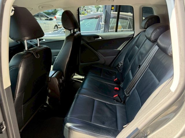 VOLKSWAGEN福斯 TIGUAN  第8張相片