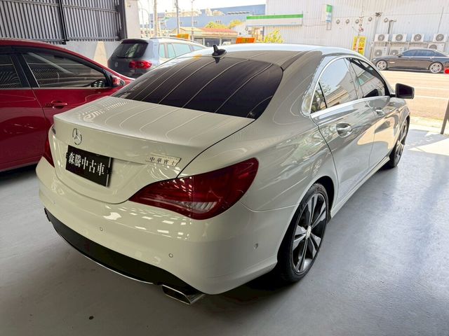M-BENZ賓士 CLA200  第6張相片