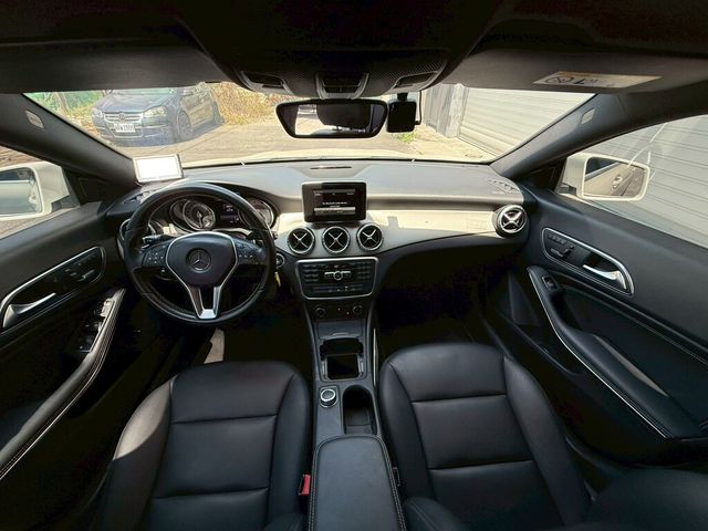 M-BENZ賓士 CLA200  第9張相片
