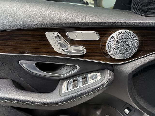 M-BENZ賓士 C300  第7張相片