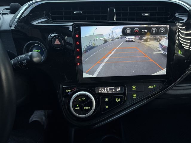 TOYOTA豐田 PRIUS C  第6張相片