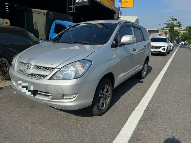 TOYOTA豐田 INNOVA  第2張相片