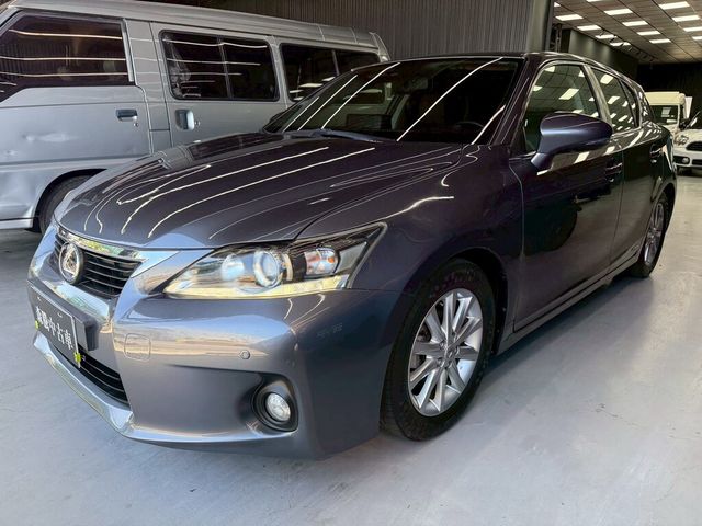 LEXUS凌志 CT200H  第3張相片