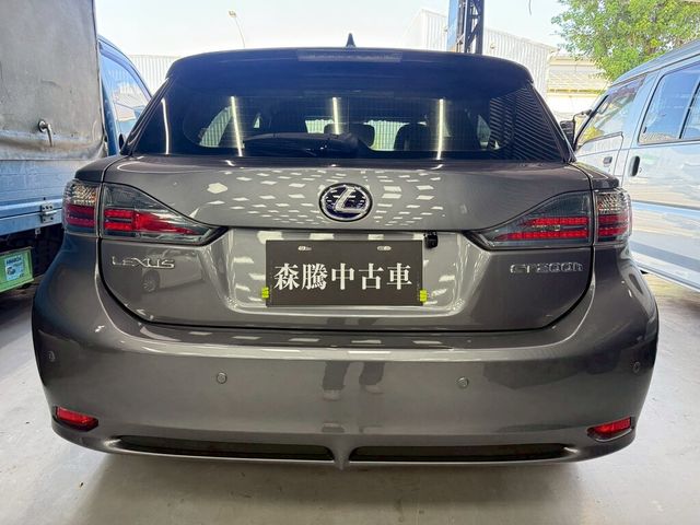 LEXUS凌志 CT200H  第4張相片