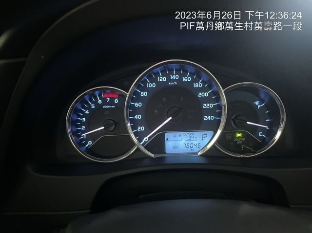 TOYOTA豐田 ALTIS  第3張相片