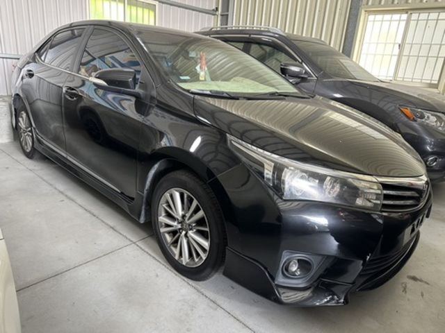 TOYOTA豐田 ALTIS  第3張相片