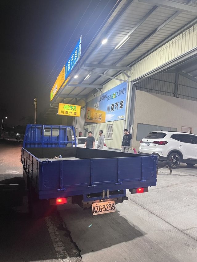 MITSUBISHI三菱 CANTER  第2張相片