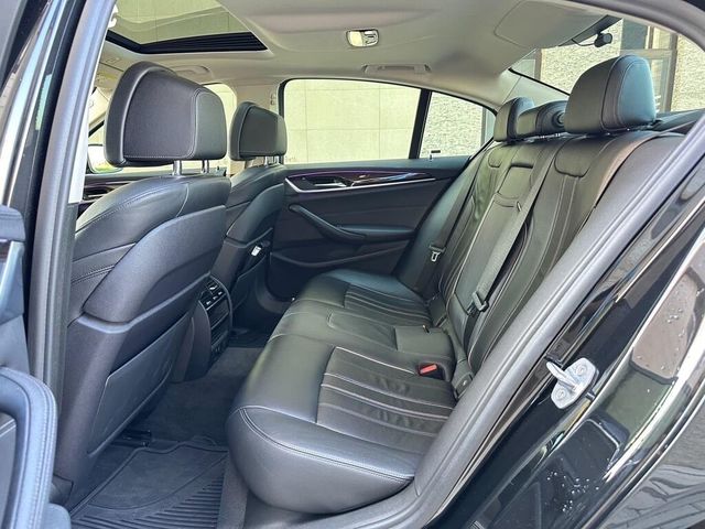 BMW寶馬 530  第11張相片