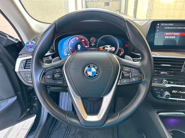 BMW寶馬 530  第18張相片