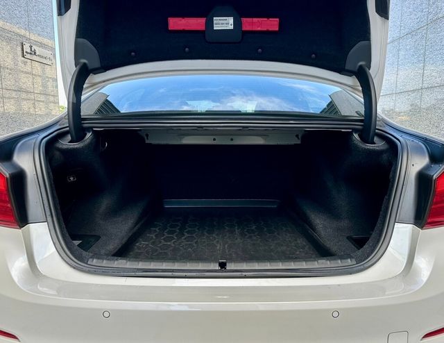 BMW寶馬 530I  第10張相片