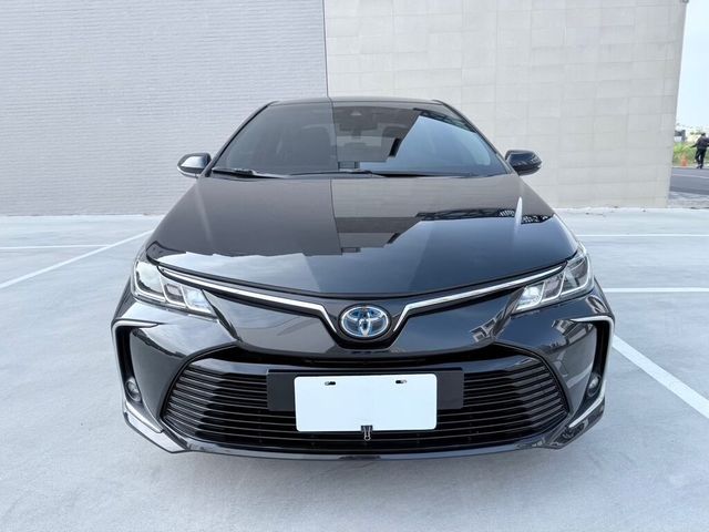 TOYOTA豐田 COROLLA ALTIS HYBRID  第5張相片