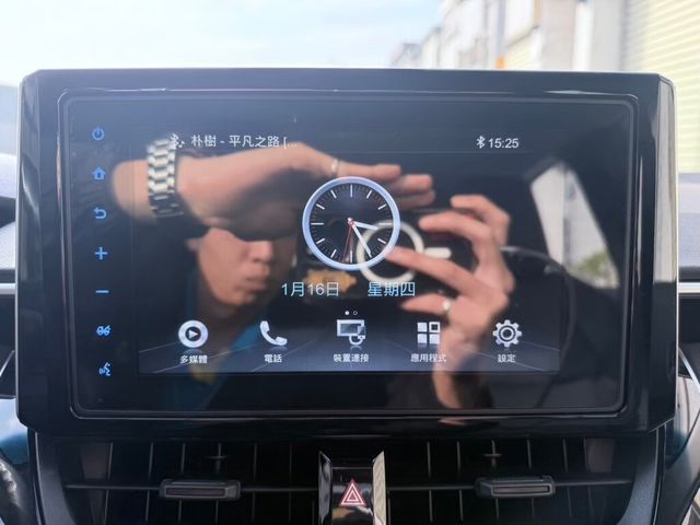 TOYOTA豐田 COROLLA ALTIS HYBRID  第17張相片
