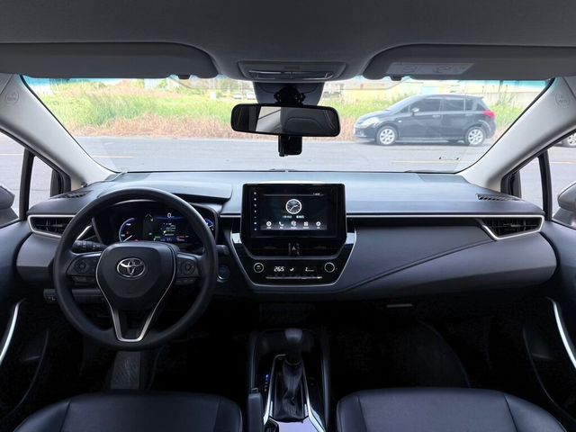 TOYOTA豐田 COROLLA ALTIS HYBRID  第23張相片