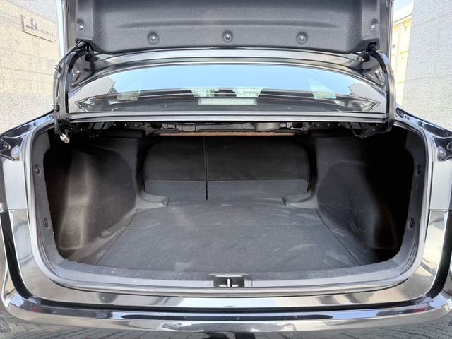 TOYOTA豐田 COROLLA ALTIS HYBRID  第31張相片