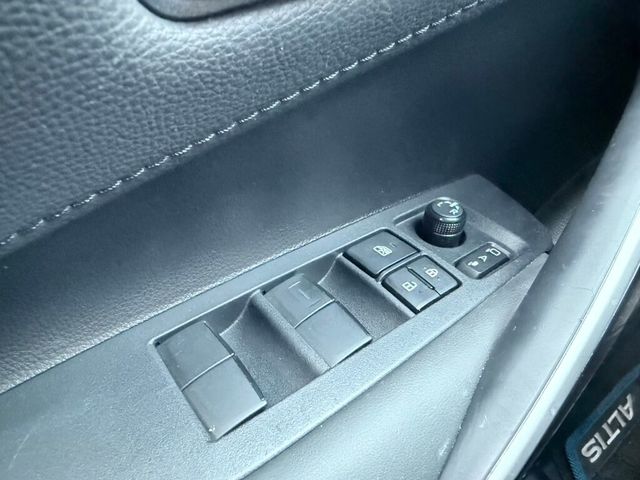TOYOTA豐田 COROLLA ALTIS HYBRID  第35張相片