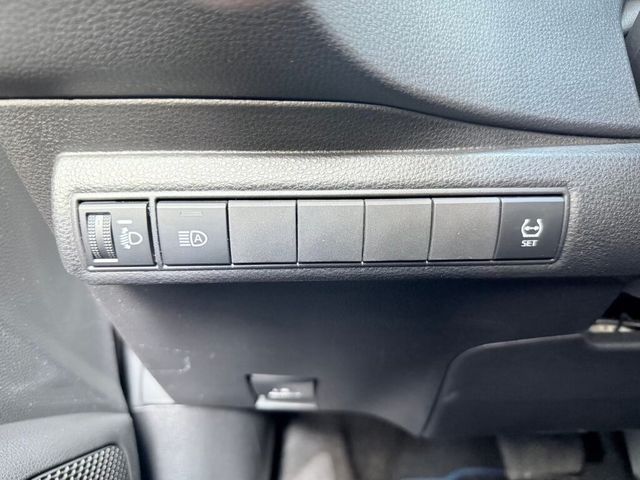 TOYOTA豐田 COROLLA ALTIS HYBRID  第37張相片