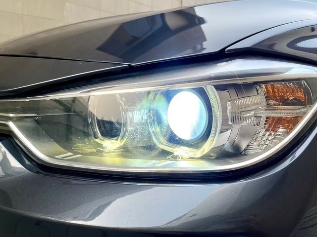 BMW寶馬 318D SEDAN  第7張相片