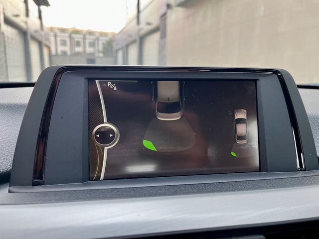BMW寶馬 318D SEDAN  第11張相片