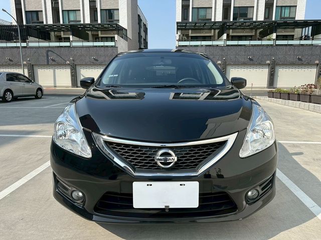 NISSAN日產 TIIDA  第3張相片