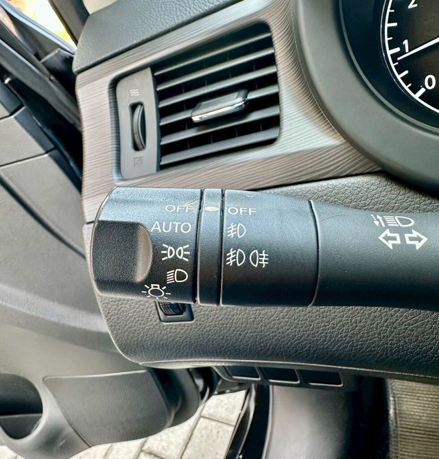 NISSAN日產 TIIDA  第11張相片