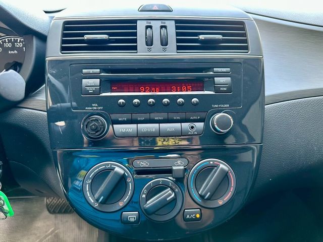 NISSAN日產 TIIDA  第12張相片