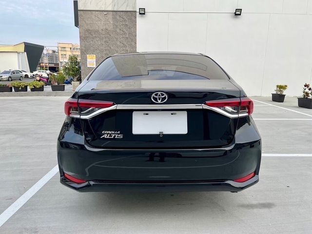 TOYOTA豐田 ALTIS  第4張相片