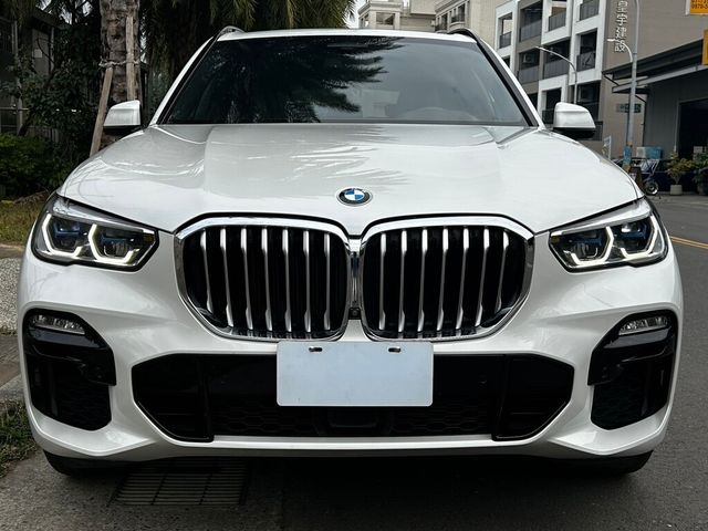 BMW寶馬 X5  第2張相片
