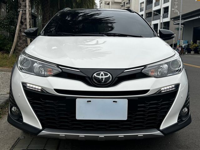 TOYOTA豐田 YARIS CROSSOVE  第2張相片