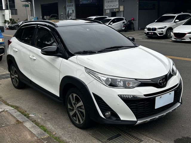 TOYOTA豐田 YARIS CROSSOVE  第3張相片
