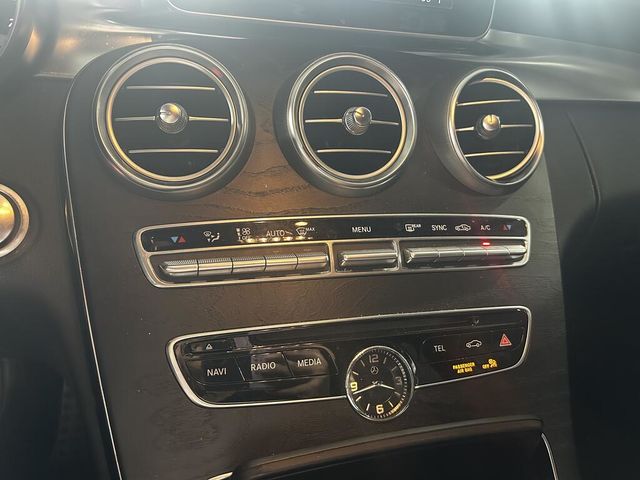 M-BENZ賓士 C300  第13張相片